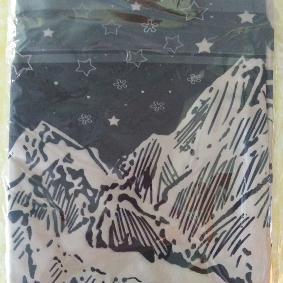 The Moon Astrological Tapestry Black and Tan NIB - Picture 2 of 2